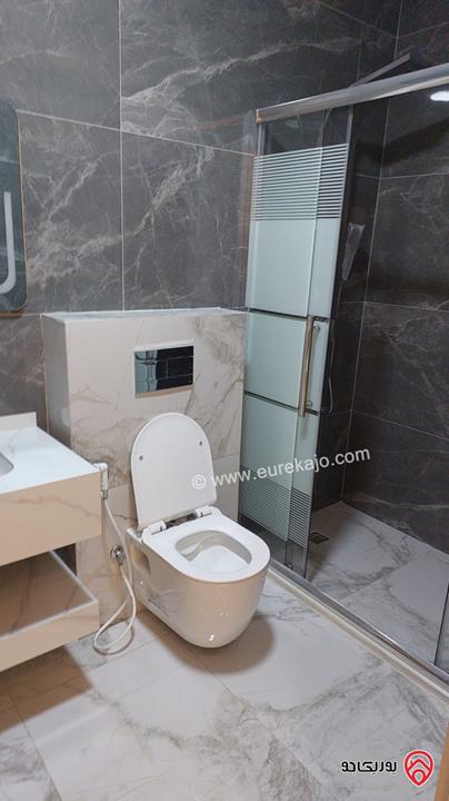 شقة ارضية مساحة 150م داخلي و 90م خارجي للبيع في عمان - عرجان 