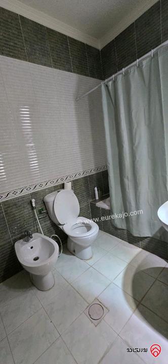 شقة فاخرة طابق ثالث مساحة 180م مع الأثاث كامل للبيع في عمان - الرابية 