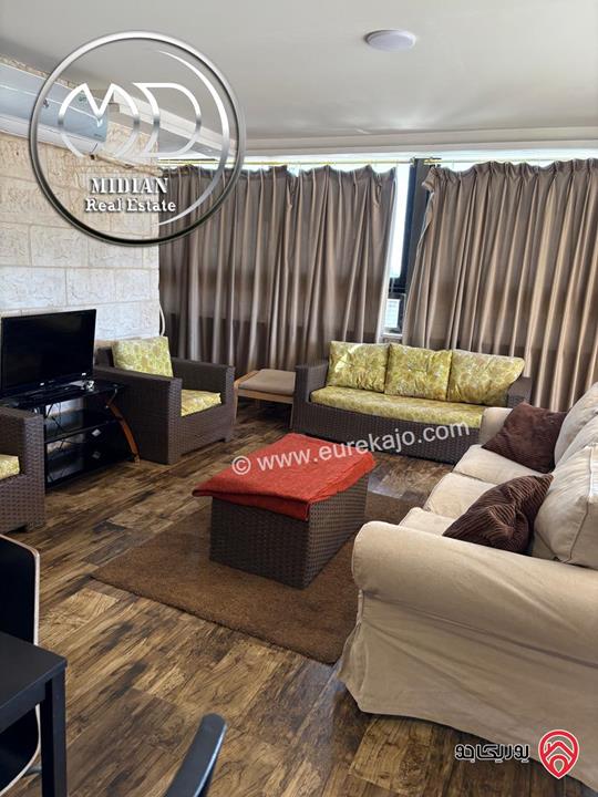 رووف مفروش للايجار في عمان - ضاحية الامير راشد مساحة 90م مع ترس تشطيبات وفرش سوبر ديلوكس اطلالة جميلة بسعر مميز