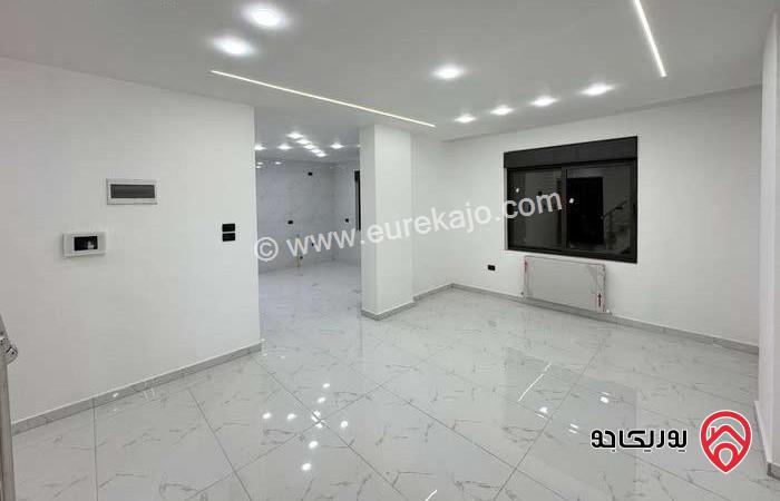 شقة فاخرة طابق ثالث دوبلكس مساحة 210م للبيع في عمان - البنيات