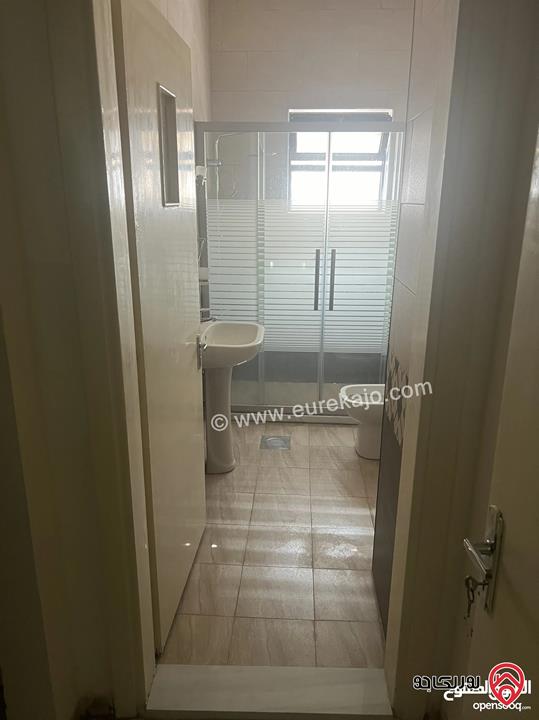 شقة مفروشة طابق اول مساحة 220م للايجار في عمان - خلدا