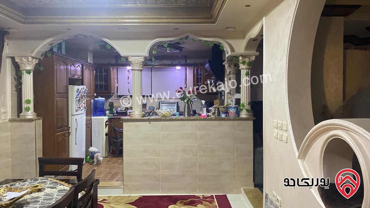 شقة شبه ارضية مساحة 158م داخلي و 75م خارجي مشمسة مهوية للبيع في عمان - المدينة الرياضية 