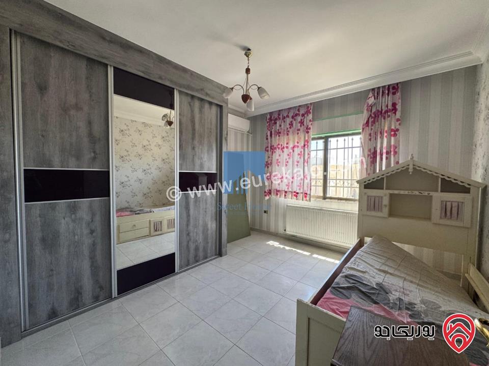 شقة مميزة للبيع في عمان - الجاردنز - خلف قاضي القضاة طابق ثالث 190م بسعر مغري