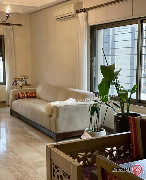 شقة فاخرة مفروشة مساحة 300م طابق أول للايجار في عمان - عبدون 