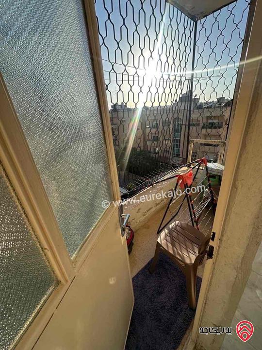 شقة طابق رابع أخير مساحة 130م للايجار مفروشة في عمان - الجبيهة خلف الجامعة الأردنية