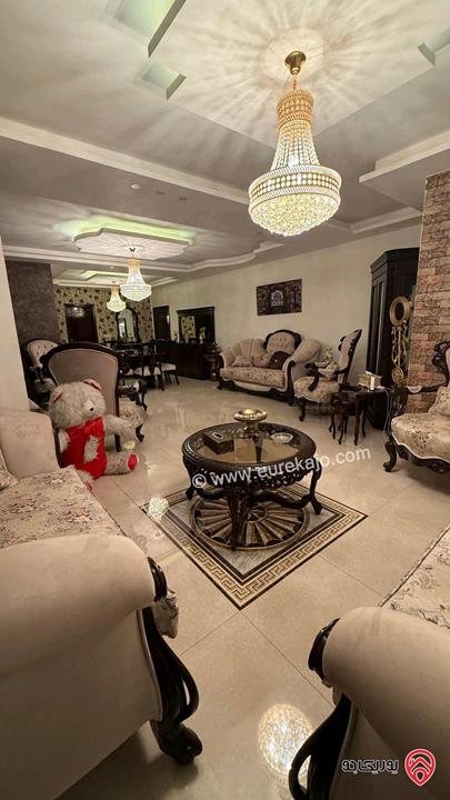 شقة مساحة 250م طابق اول للبيع في عمان - ابو علندا تلاع النجار 