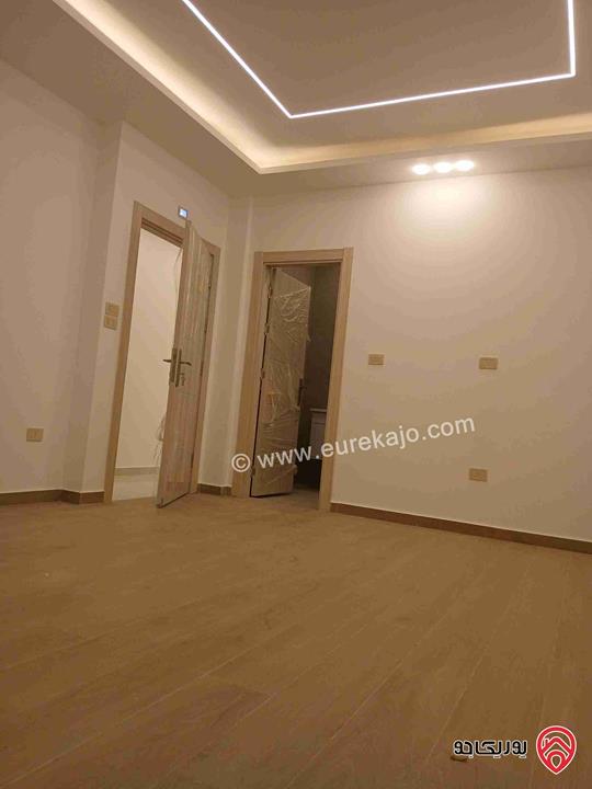 شقة سوبر ديلوكس طابق اول مساحة 181م للبيع في عمان - ابو السوس 