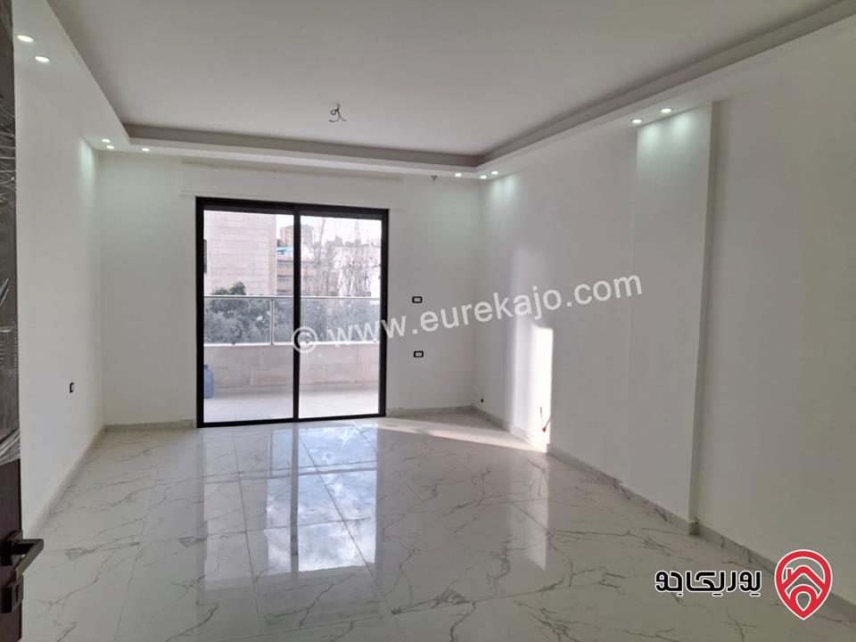 شقة جديدة طابق أول مساحة 170م للبيع في عمان - الرابية