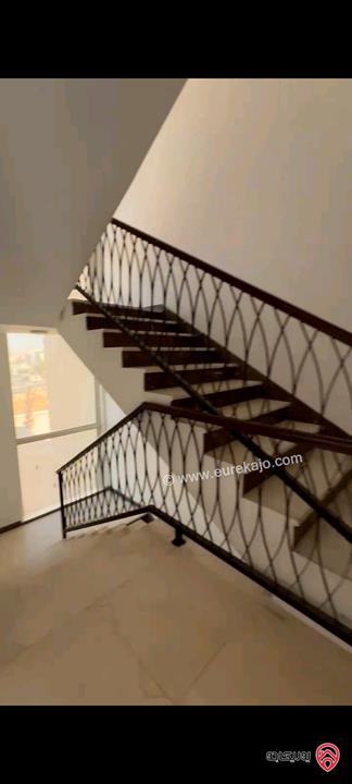 فيلا مساحة 464م على أرض 1 دونم للبيع في عمان - عبدون