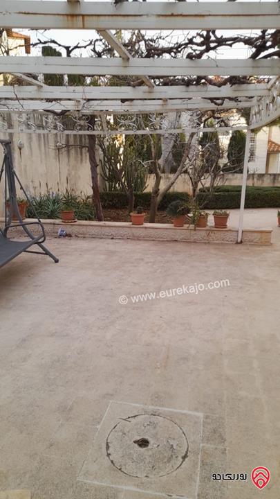 فيلا مستقلة مساحة 690م على ارض 990م للبيع في عمان - خلدا