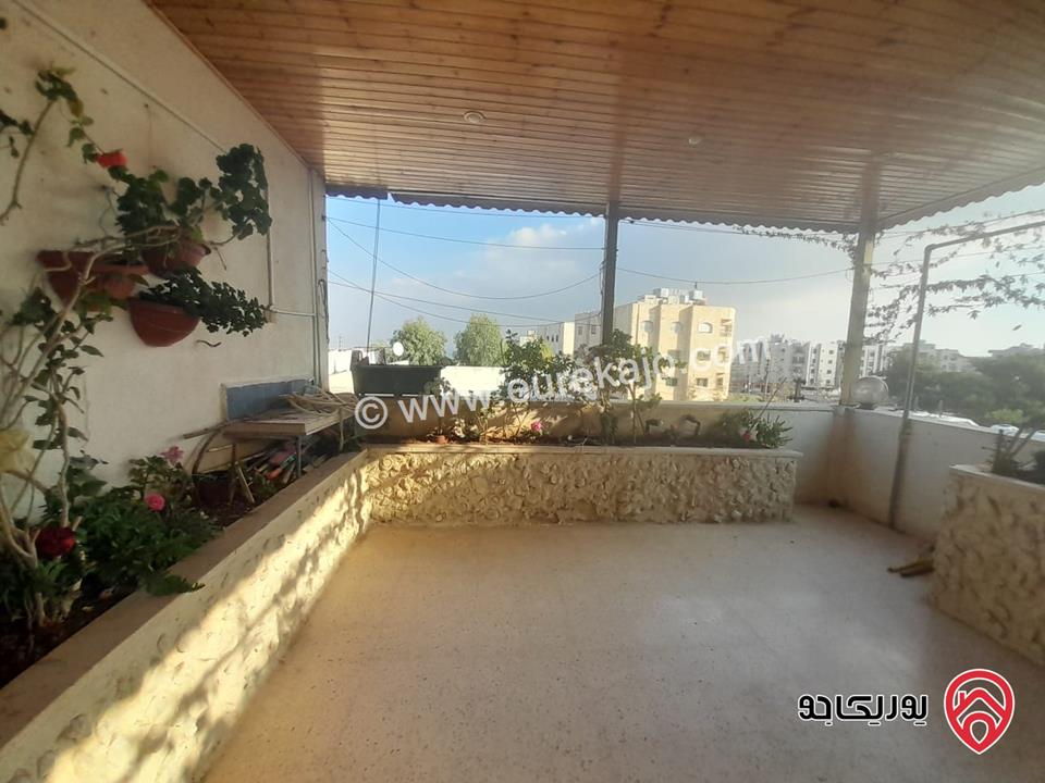 عمارة سكنية مكونة من (4) طوابق على أرض 372م للبيع في عمان - طبربور  