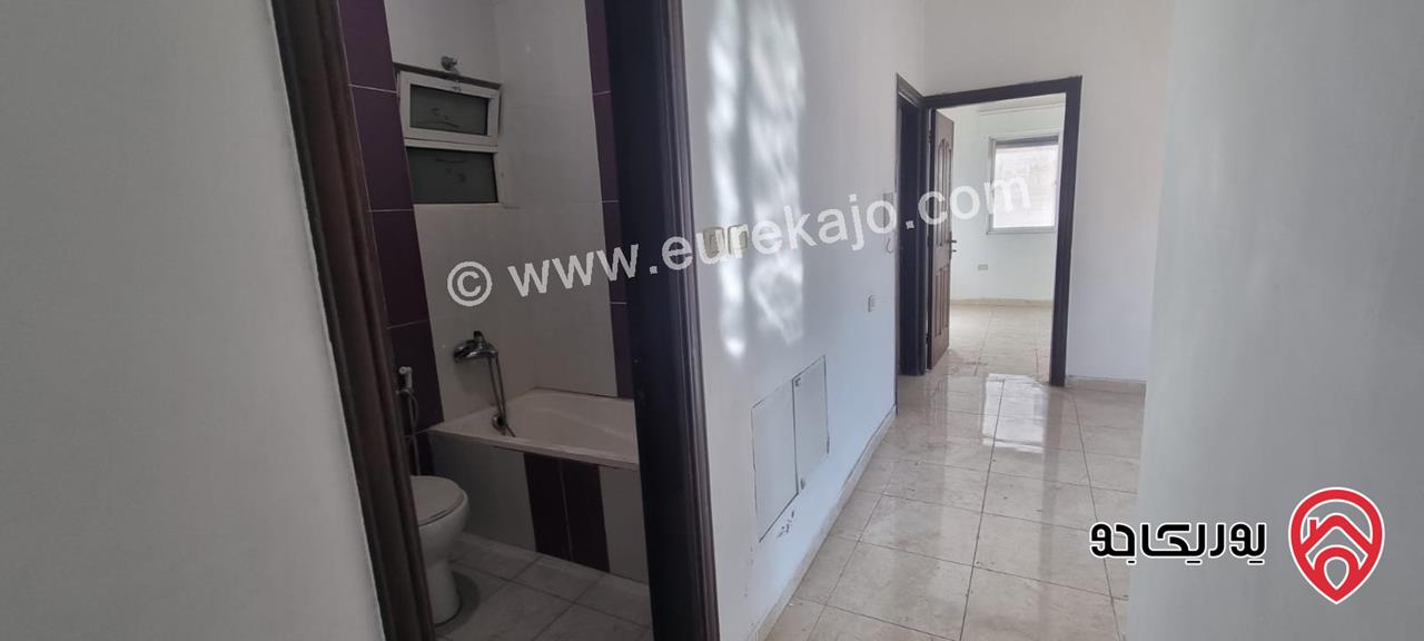 شقة مميزة مساحة 115م طابق ثالث للبيع في عمان - ام نوارة ضاحية الفاروق بالقرب من دوار البنزين من المالك مباشرة 