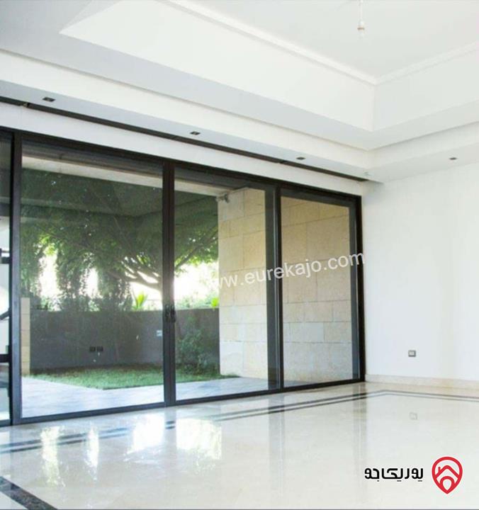 فيلا فاخرة مساحة 708م على أرض 500م للبيع في عمان – الظهير (خلف جاموس بلازا)