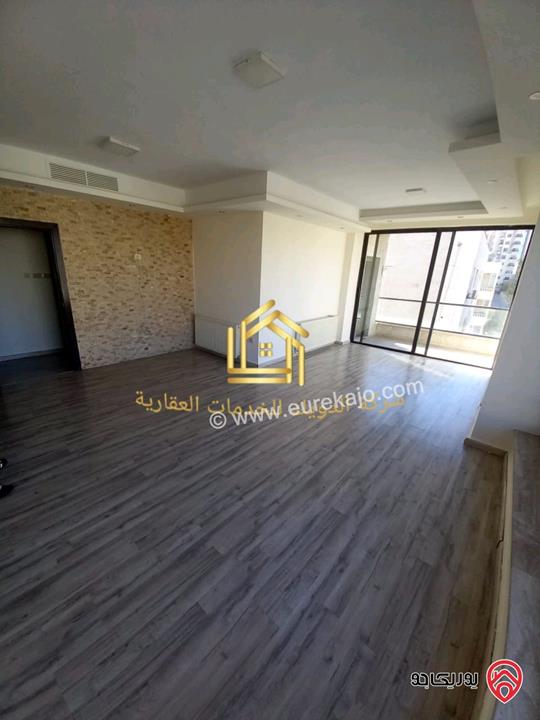 شقة فارغة طابق ثالث مساحة 160م للإيجار في عمان - الدوار السابع 