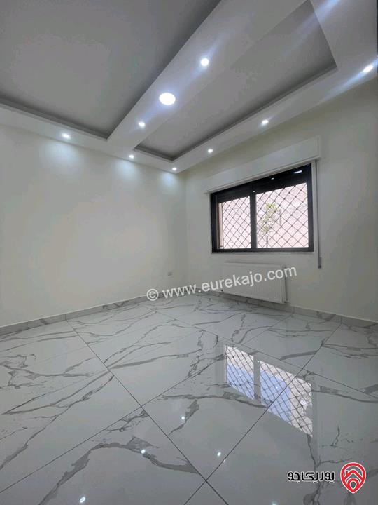 شقة طابق أرضي مساحة 175م داخلي و 250م خارجي للبيع في عمان - تلاع العلي 