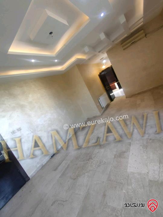 شقة ارضية مساحة 180م داخلي و 50م خارجي للايجار في عمان - ضاحية النخيل 