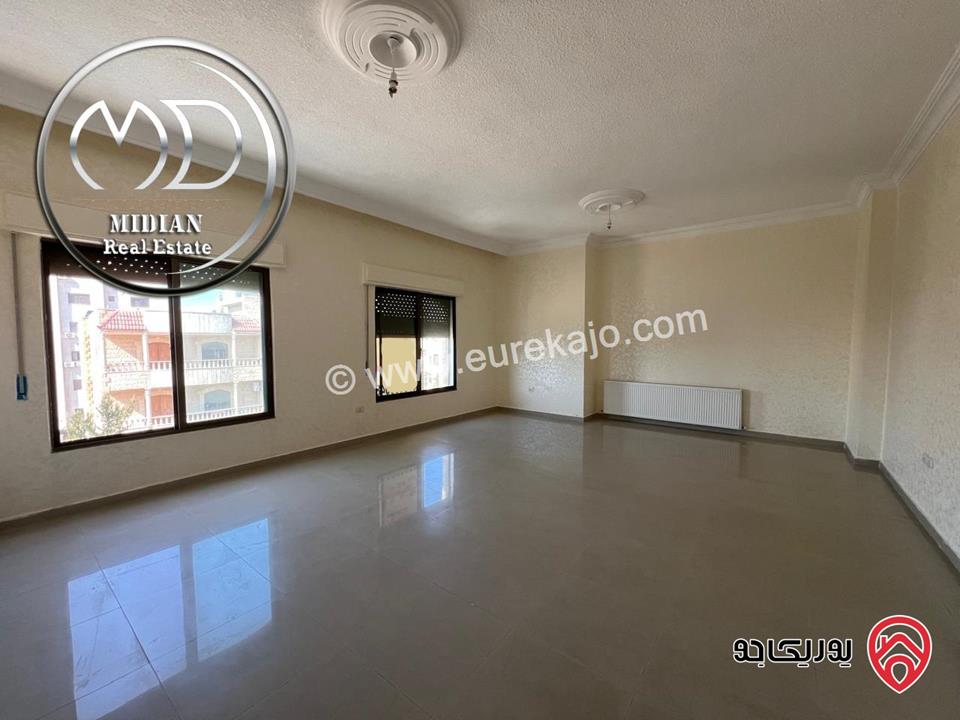 شقق فارغة للايجار في عمان - خلدا مساحة 215م 4 نوم سوبر ديلوكس اطلالة رائعة بسعر مميز جداً