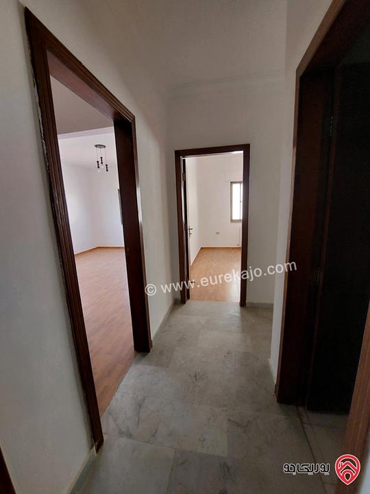 شقة طابق ثالث مساحة 175م للبيع في عمان - ضاحية الرشيد