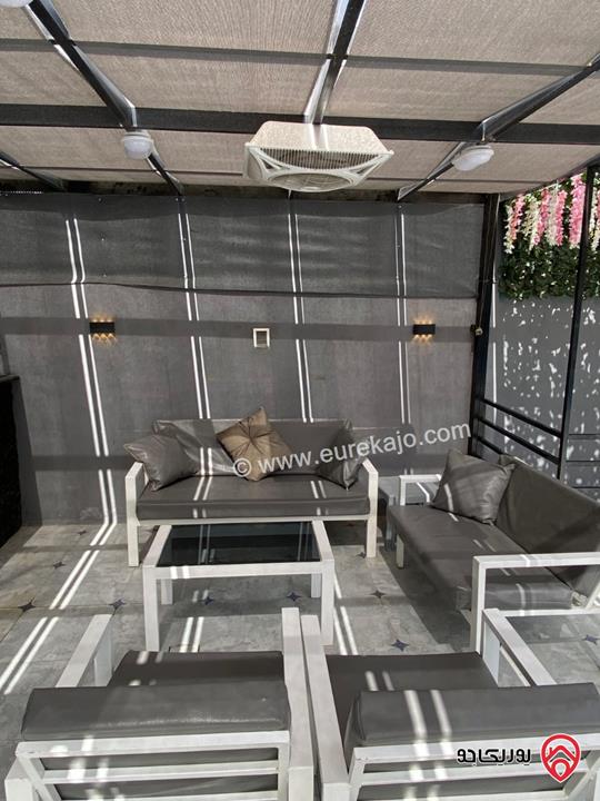 شاليه مفروش و مميز مساحة الأرض 288م والبناء 190م للبيع في البحر الميت