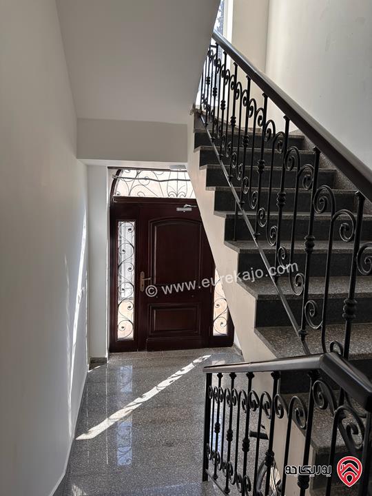 Modern ground floor 240 sqm with garden and private parking for rent in Amman - Alweibdeh