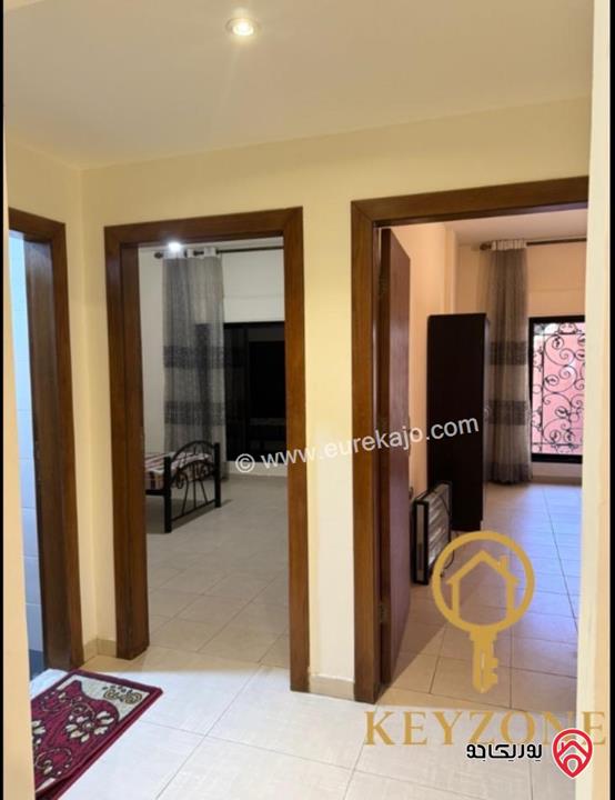 شقة مساحة 83م شبه أرضي للبيع مفروشة في عمان - دير غبار