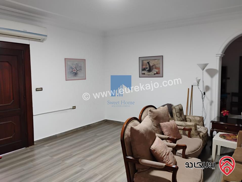 شقة ارضية مساحة 206م مع ترس 60م للبيع في عمان - عبدون