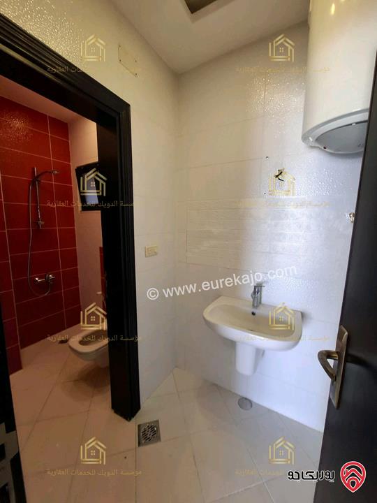 شقة فارغة طابق ثاني من فيلا مساحة 100م للايجار في عمان - دابوق 