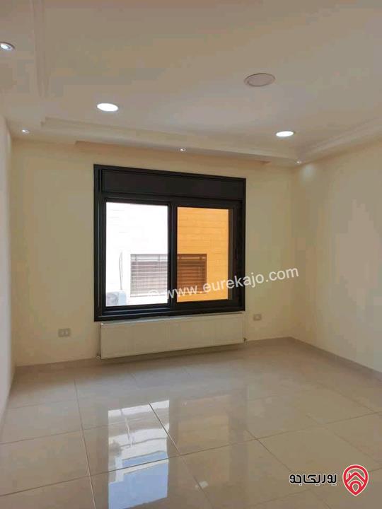 شقة سوبر ديلوكس مساحة 220م طابق أول للايجار في عمان - طريق المطار 