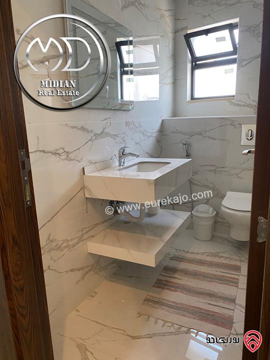 شقة مفروشة للايجار في عمان - الجندويل مساحة 130م طابق اول تشطيبات و ديكورات فندقية فاخرة اطلالة جميلة