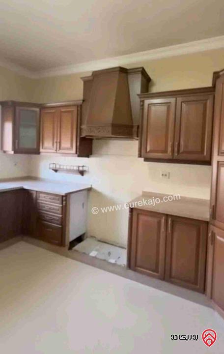 شقة فارغة مساحة 135م طابق ثاني للايجار في عمان - أبو نصير 