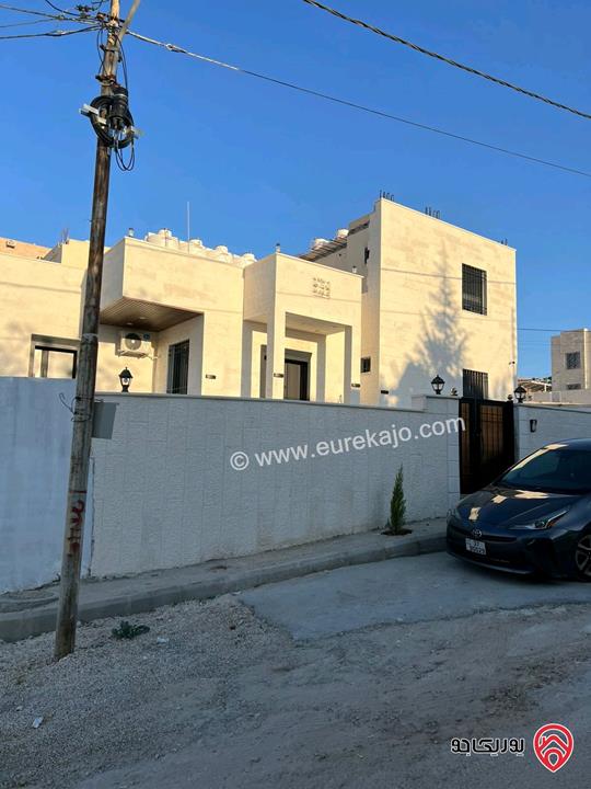 منزل مستقل بناء جديد طابقين مساحة 330م على أرض 521م للبيع شمال عمان شارع الاردن صافوط