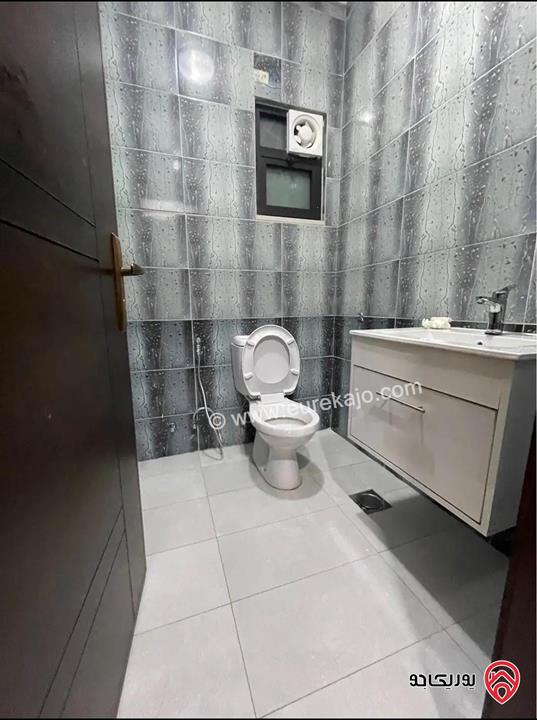 شقة طابق ثالث مساحة 140م للايجار في عمان - البنيات 