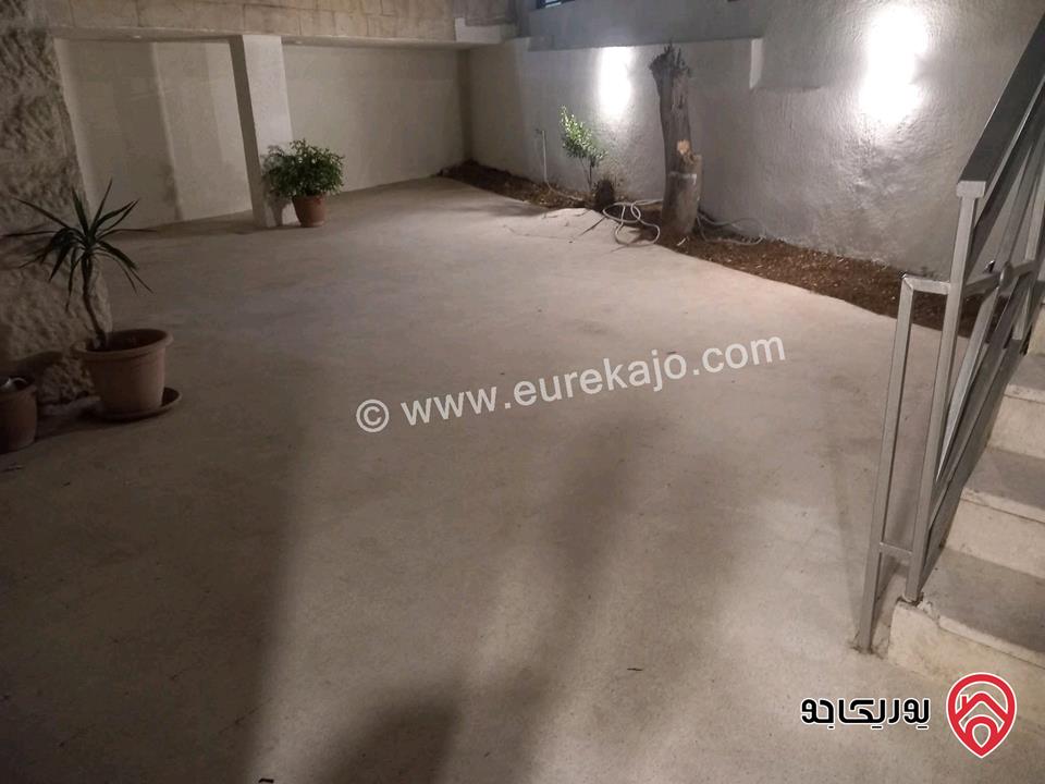 شقة مفروشة سوبر ديلوكس مساحة 120م داخلي و 100م خارجي للايجار في عمان - الجاردنز 