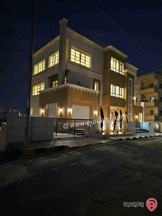 فيلا نظام اسباني مساحة 890م على أرض 720م للبيع في عمان - شفا بدران