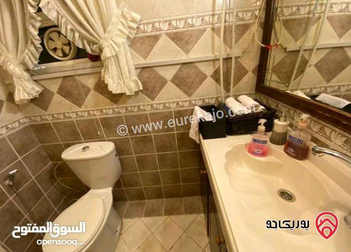 شقة مفروشة مساحة 175م طابق ثاني للايجار في عمان - جبل عمان