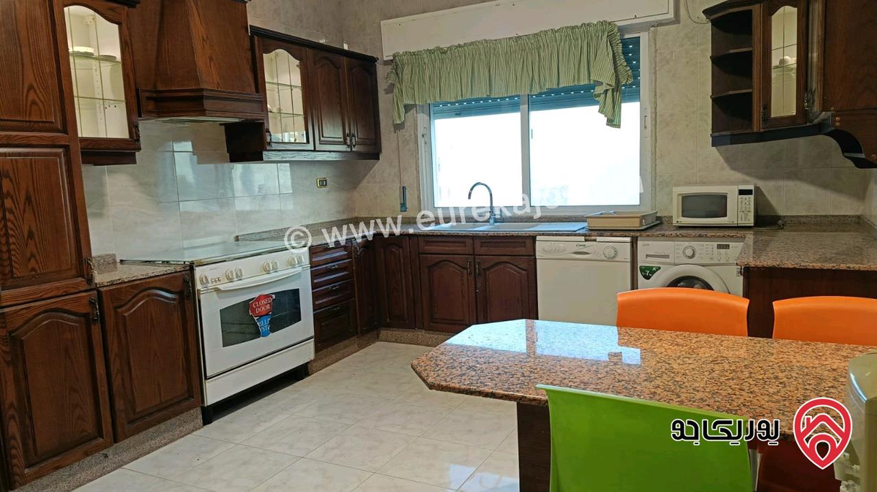 شقة مفروشة سوبر ديلوكس مساحة 200م للايجار في عمان - الرابية 