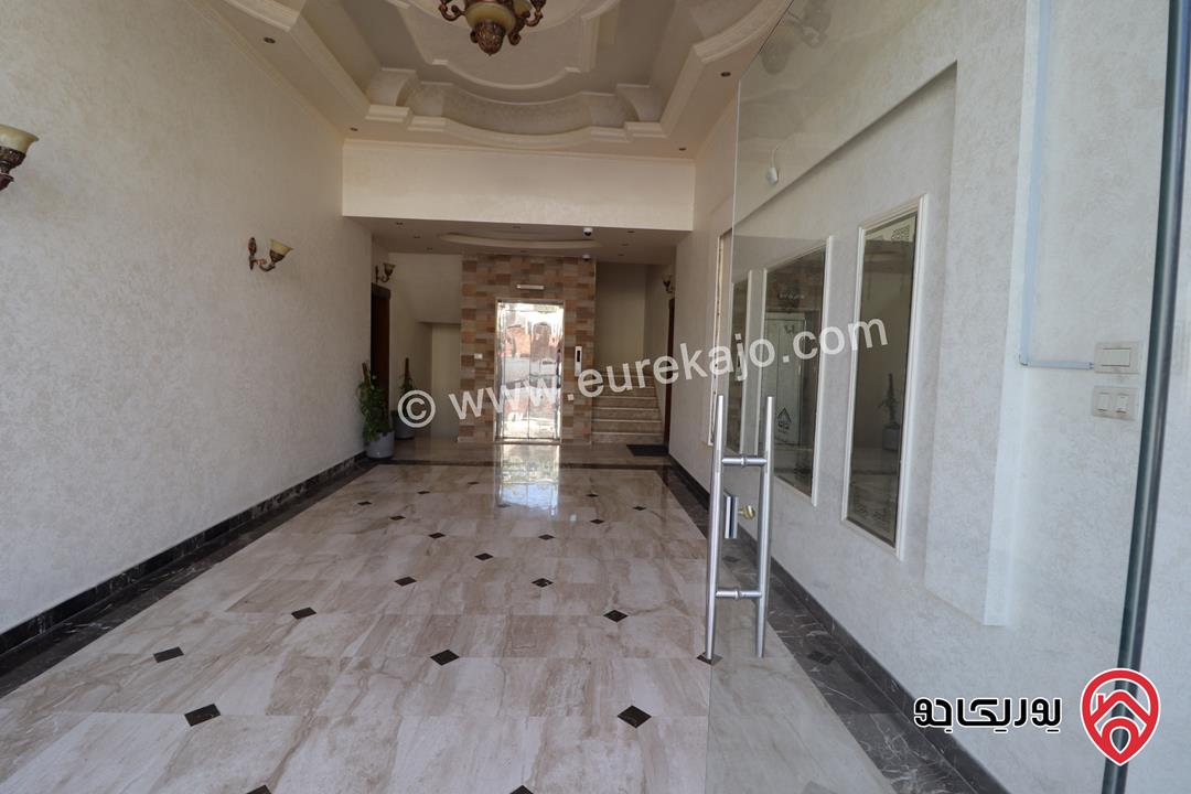 شقة سوبر ديلوكس أرضية مساحة 263م للبيع في عمان - الرابية