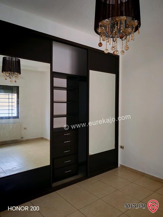 شقة ارضية مساحة 175م داخلي و 50م خارجي للايجار في عمان - ضاحية الرشيد 