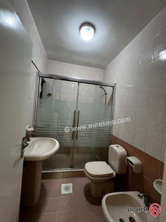 شقة طابق ثالث مساحة 163م للايجار في عمان - خلدا