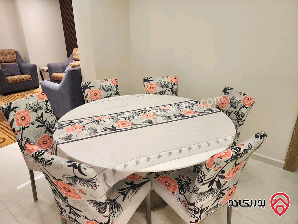 شقة طابقية ارضية مساحة 155م داخلي و 50م خارجي مفروشة جزء من فيلا للايجار في عمان - المقابلين 