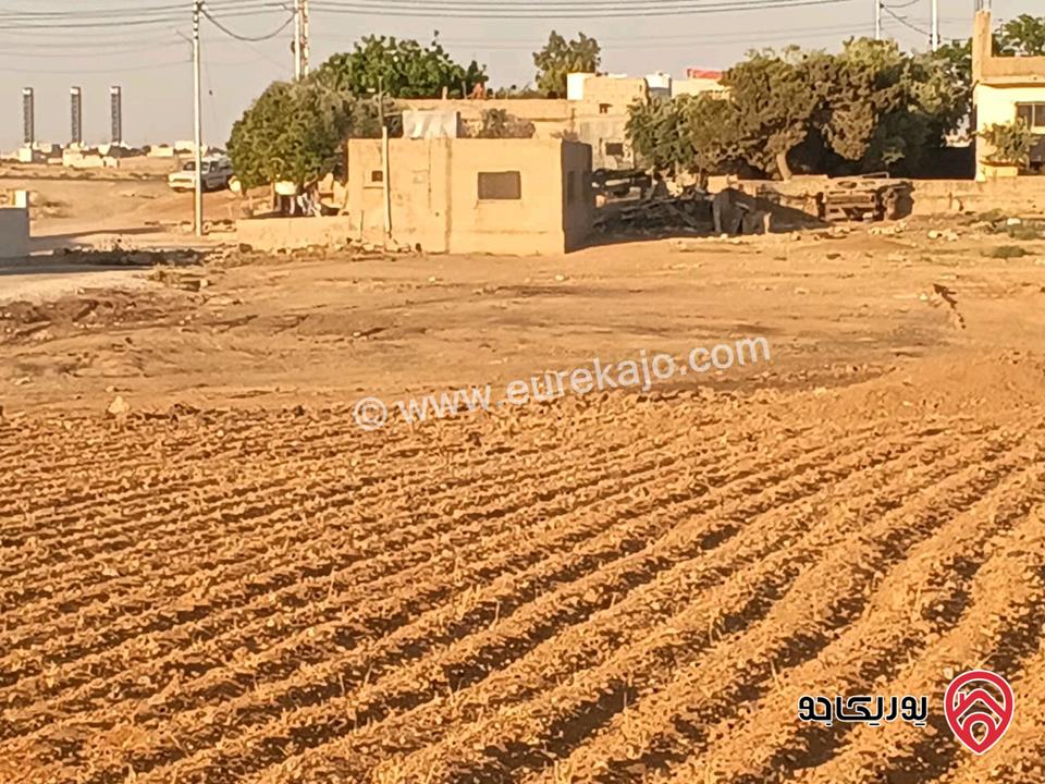 ارض مساحة 500م واجهتها على شارعين للبيع في عمان - الخشافية بسعر مغري 