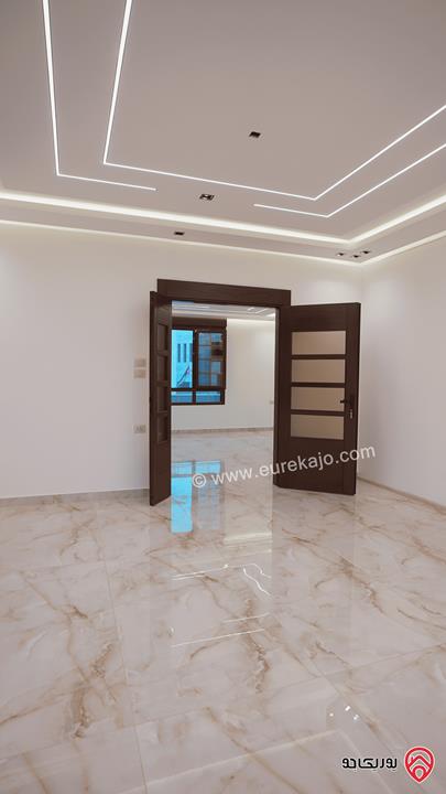 فيلا بتصميم كندي مساحة 462م على أرض 504م للبيع في عمان - بدر الجديدة
