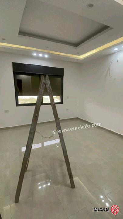 شقة جديدة طابق اول مساحة 140متر للإيجار في عمان - مرج الحمام 