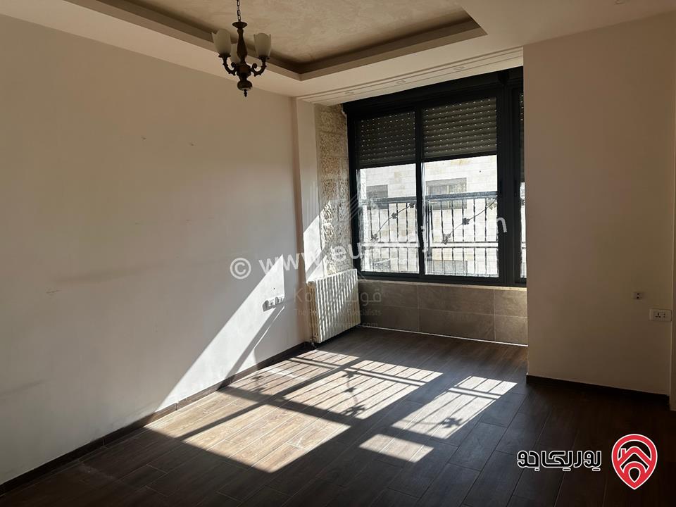 شقة مميزة طابق ثاني مساحة 181م للبيع في عمان - تلاع العلي