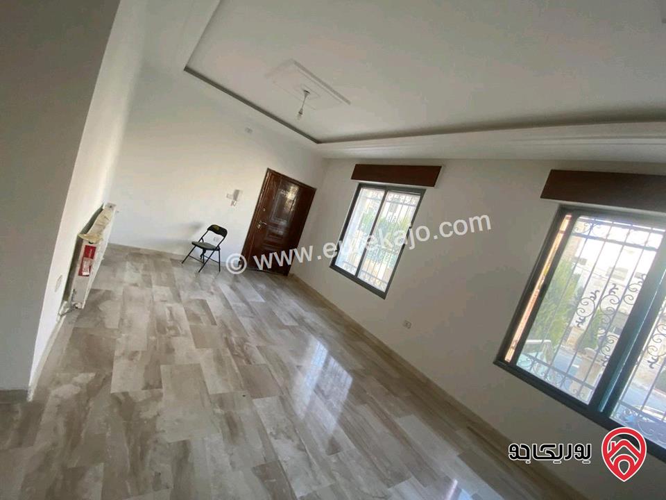 شقة أرضية مساحة 207م للبيع في عمان - حي الصحابة