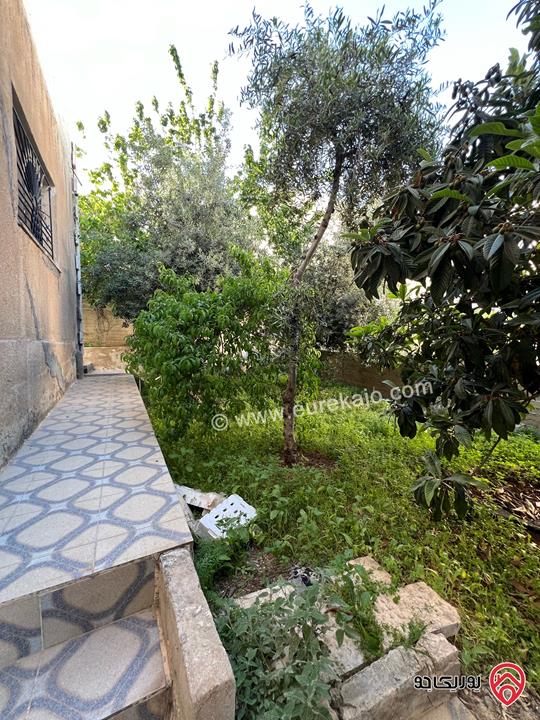 منزل مستقل مساحة 493م على أرض 801م للبيع في عمان - أجمل مناطق المقابلين 