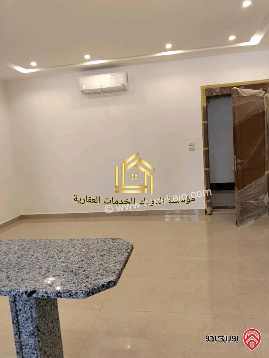 شقة جديدة لم تسكن مساحة 100م طابق اول للايجار في عمان - عبدون