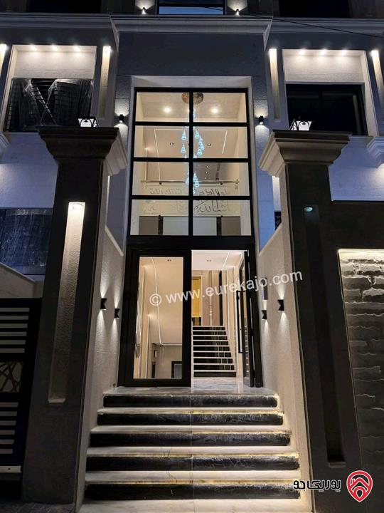 شقة ارضية فخمة مساحة 145م داخلي و 70م خارجي للبيع في عمان - الجاردنز