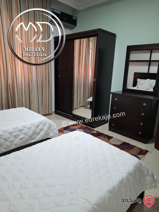 شقة شبه ارضي مفروشة للايجار في عمان - ام السماق مساحة 170م مع ترس وحديقة 150م تشطيبات سوبر ديلوكس بسعر مميز