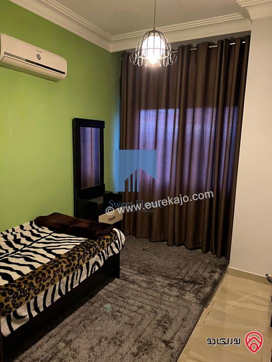 شقة مفروشة فاخرة للبيع في عمان - أم السماق قرب دوار النعيمات طابق ثالث 110م مع روف 110م تشطيب سوبر ديلوكس